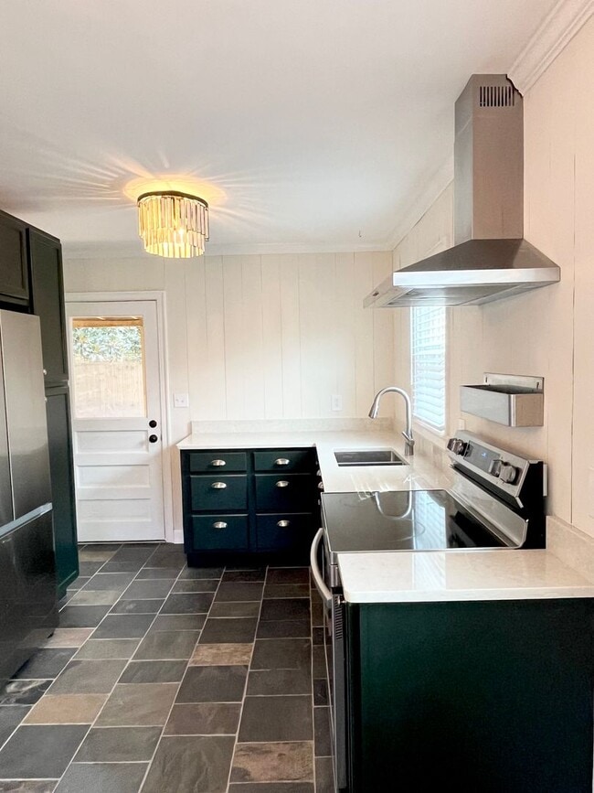 Photo - Two Bed, One Bath Home near Daffin Park