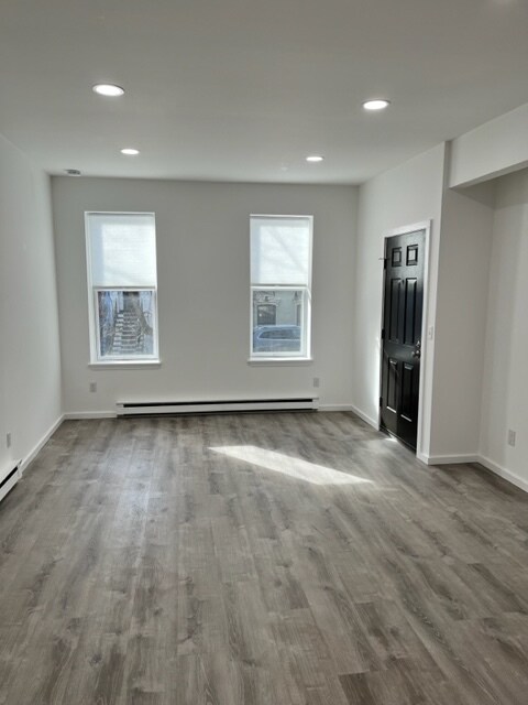 LR/DR - 303 Hudson Ave Unit 2