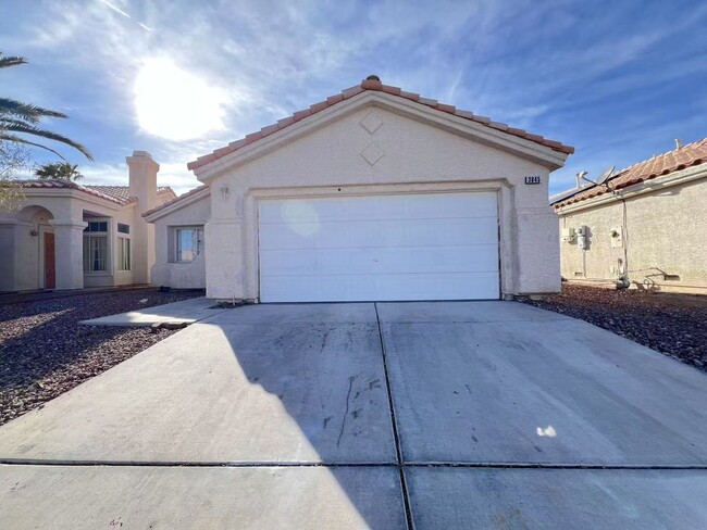 cozy one-story, single-family house - cozy one-story, single-family house