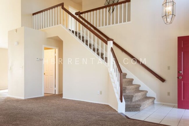 Photo - Charming 3-Bedroom Retreat with Cozy Fireplace in Tracy – Spacious Home with 2.5 Baths!