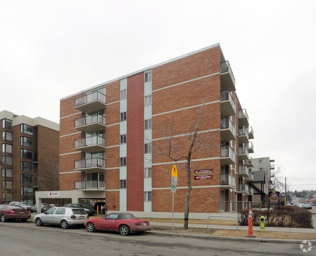 Photo - Camelot Suites