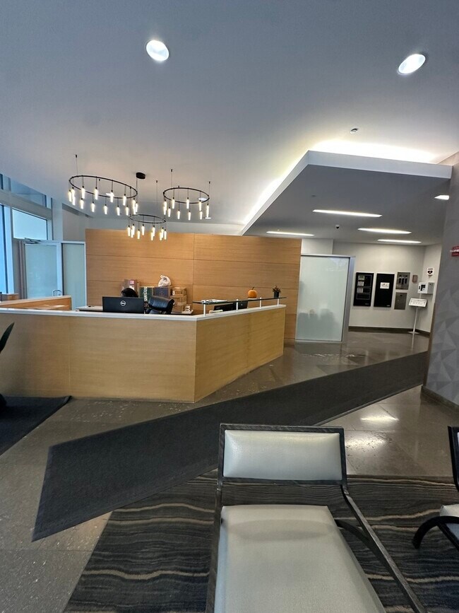 Photo - 1901 S Calumet Ave