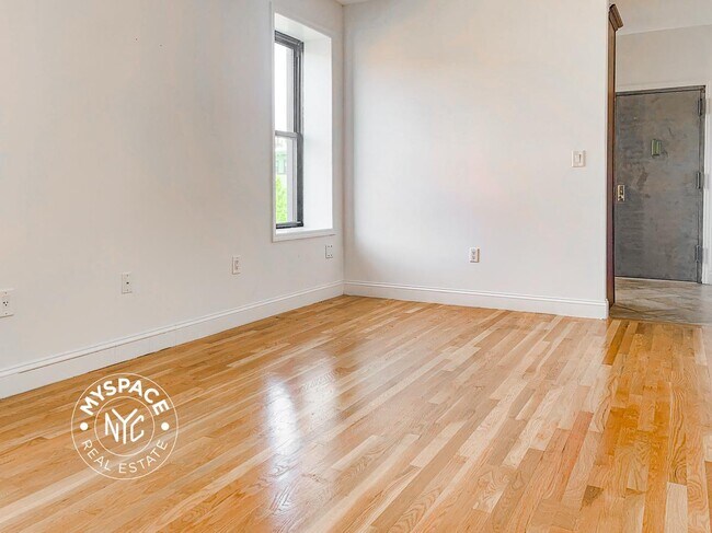 Photo - 330 Lewis Ave Unidad 3D