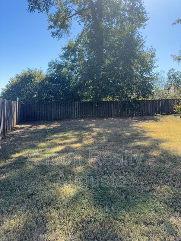 Photo - 901 McMillan Cir