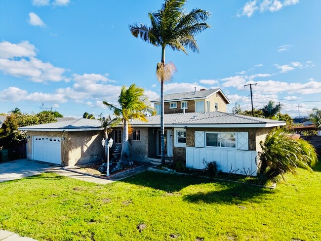 Photo - 6815 Sowell Ave