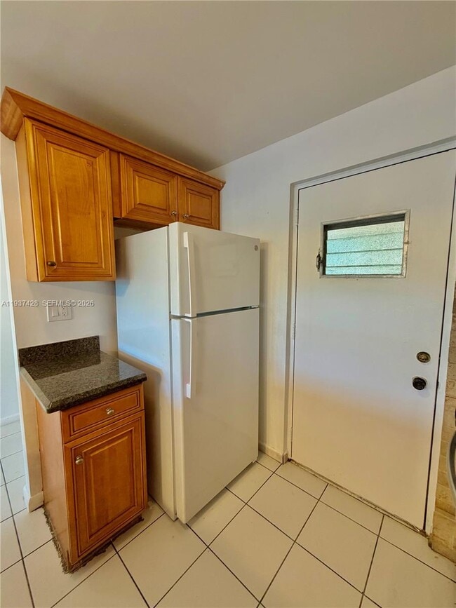 Photo - 2320 S Cypress Bend Dr Unit 305