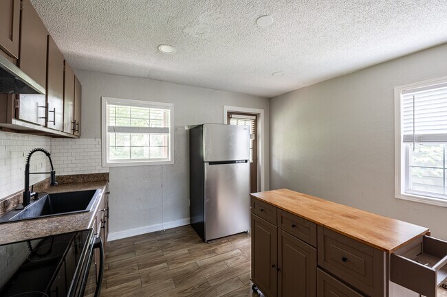 Photo - 1074 Ollie Cir NW Unit B