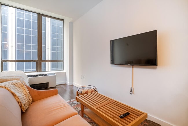 Photo - 95 Wall St Unit SI FL14-ID278479P