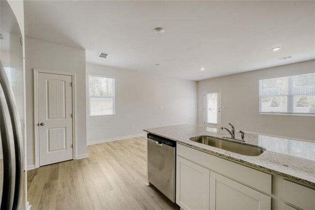 Photo - 5980 Skylar Dr