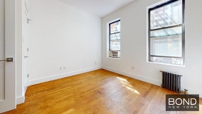 Building Photo - 588 Amsterdam Ave Unit 3RS Rental