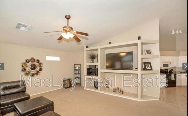 Photo - 4206 E Redwood Ln
