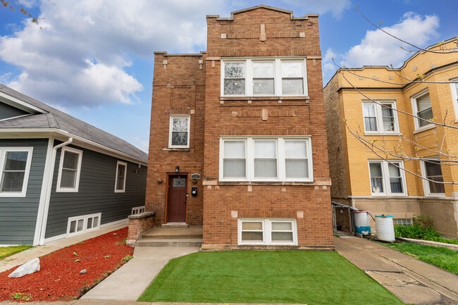 Building Photo - 5304 W Cornelia Ave Unit 2 Rental