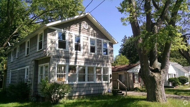 Building Photo - 1834 Harlan Rd Unit Lower (1) Rental