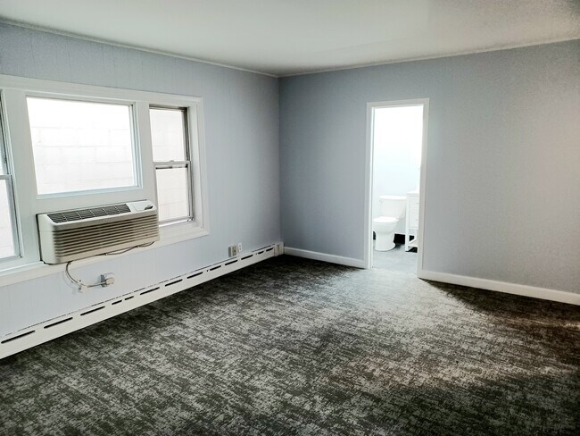 Photo - 220 S Main St Unit 2