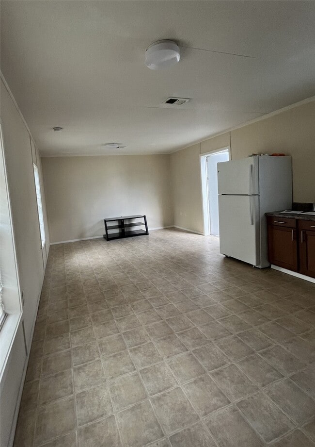 Building Photo - 108 S 7th St Unit C Rental