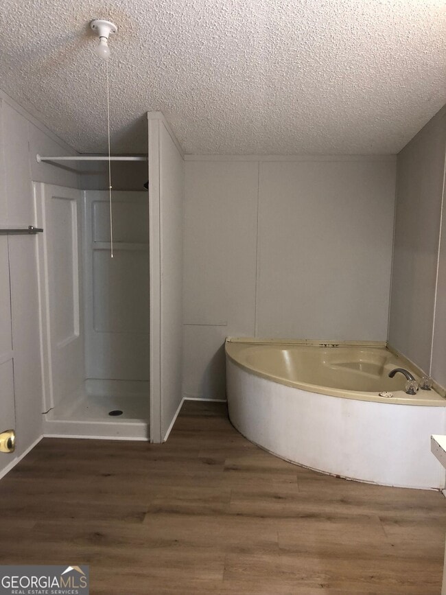 Photo - 983 Squirrel Hollow Rd