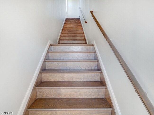 Photo - 521 Walnut St