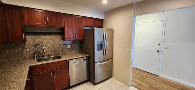 Building Photo - 382 Ocean Ave Unit 709 Rental