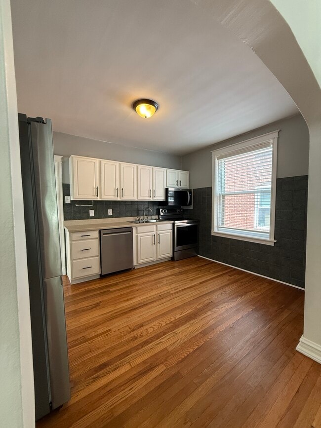 Photo - 4606 Wilcox Ave