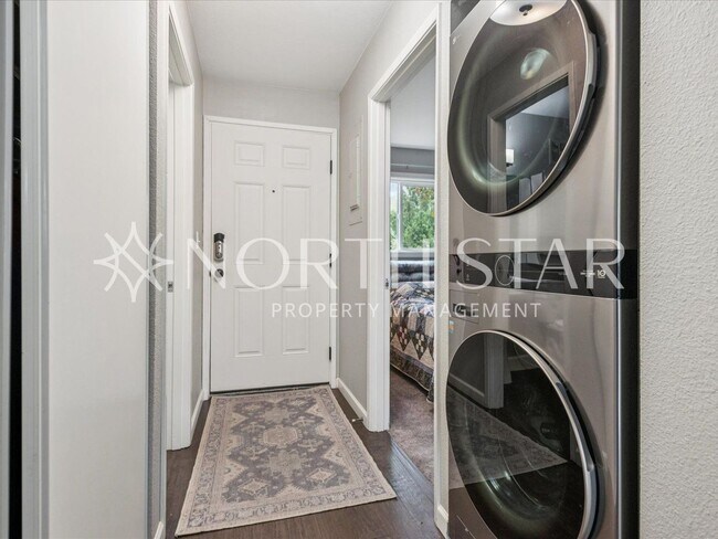 Photo - Mt. Park Condo with High Ceilings