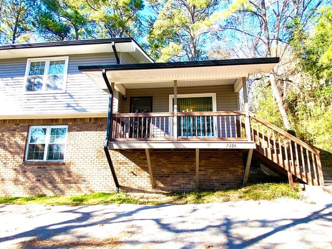 Photo - 739 S Germantown Cir