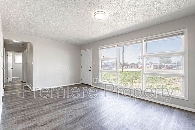 Photo - 11123 Blue Ridge Blvd