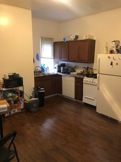 Building Photo - 21 Welsford St Rental