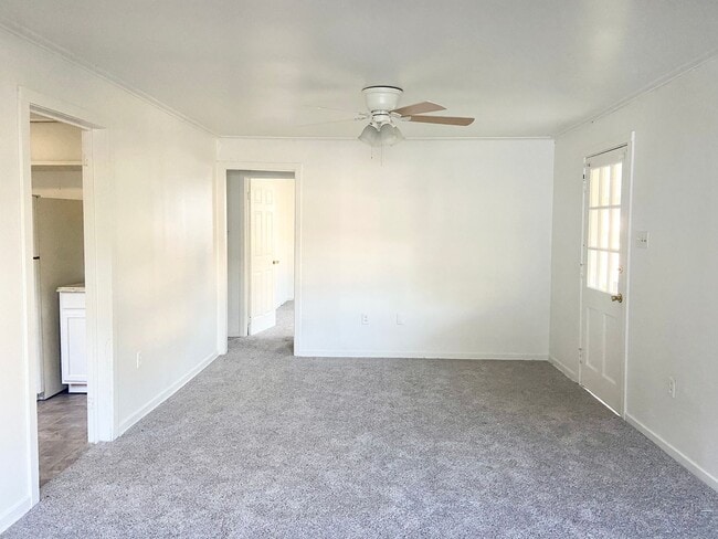 Photo - 804 Maple St