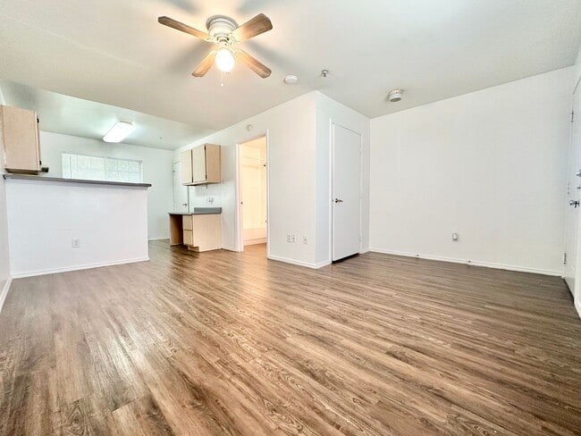 Photo - 2520 W Prairie St