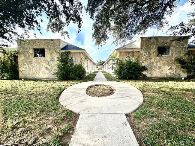 Photo - 2013 Agua Fina Ave Apartamento