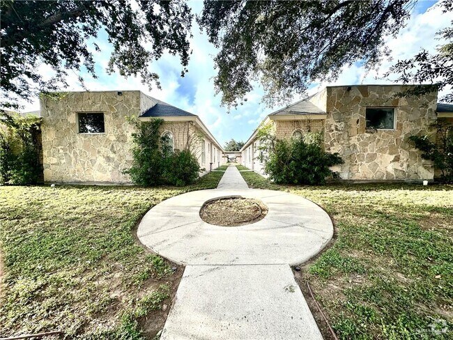 Building Photo - 2013 Agua Fina Ave Rental
