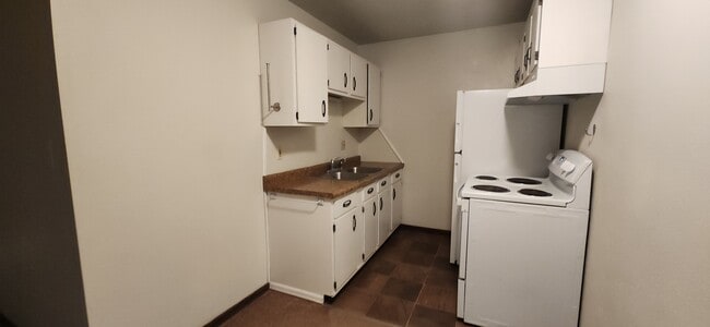 Photo - 625 9th St N