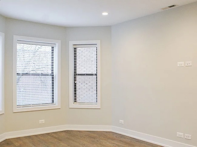 Photo - 3818 N Sheffield Ave Unidad 2