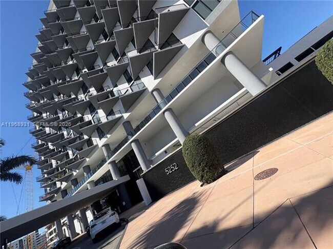 Photo - 5252 NW 85th Ave Unidad 5252 NW 85th Ave # 602