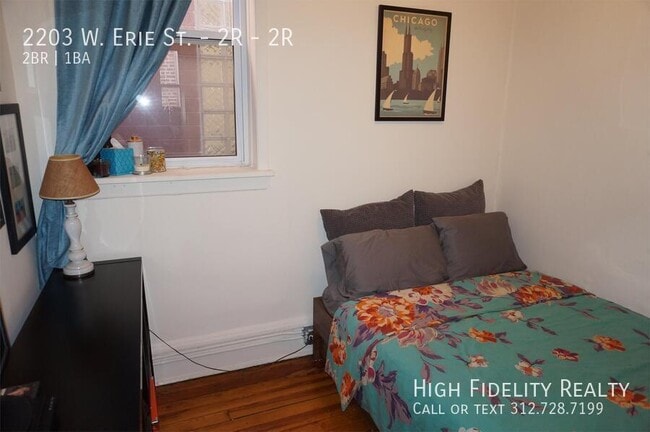 Photo - 2203 W Erie St Unit 2R