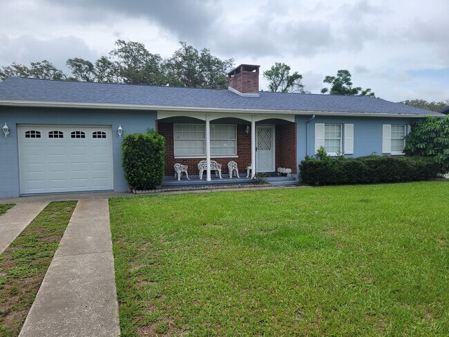 Photo - 7105 N 53rd St