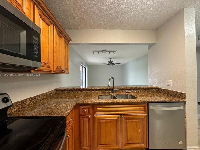 Photo - 1720 Windorah Way Unit H