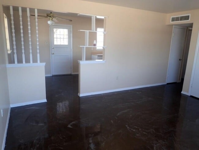 Photo - 7211 Safford Ct