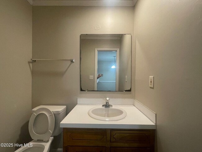 Photo - 1113 Grovemont Dr