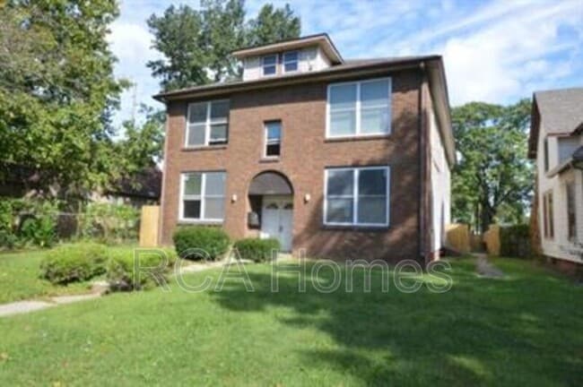 Building Photo - 1112 Pleasant St Unit 1 Rental