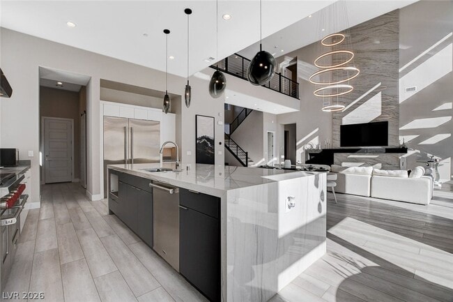 Building Photo - 5289 Feathertop Dr