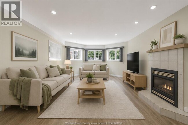 Photo - 850 Lake Shore Dr