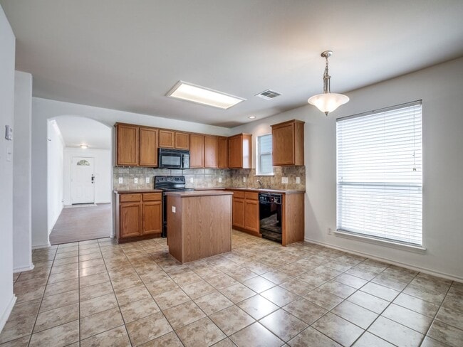 Photo - 319 Willow Grove Dr