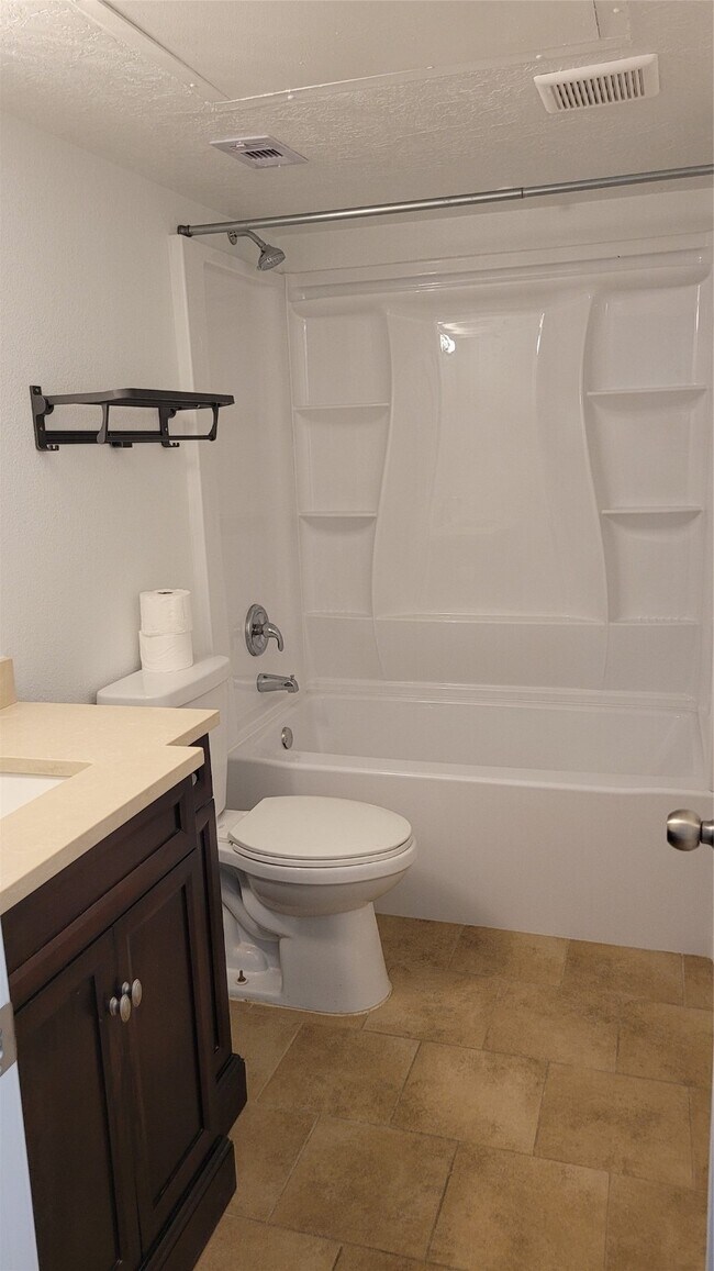 Photo - 14777 Wunderlich Dr Unidad 112