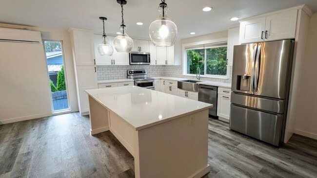 Photo - 304 142nd St SE
