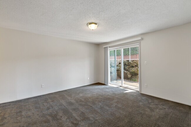 Photo - 11540 Pinehurst Way NE Unit 310