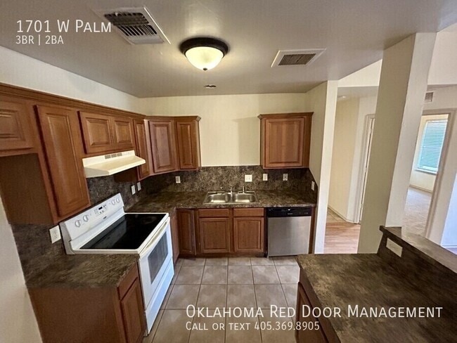 Photo - 1701 W Palm-