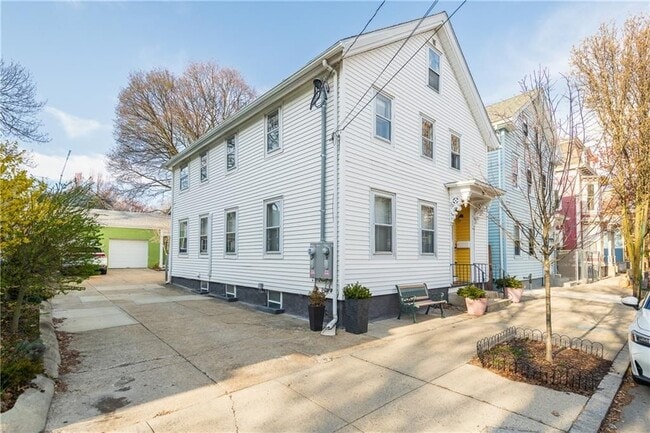 Photo - 35 Wood St Unit 1