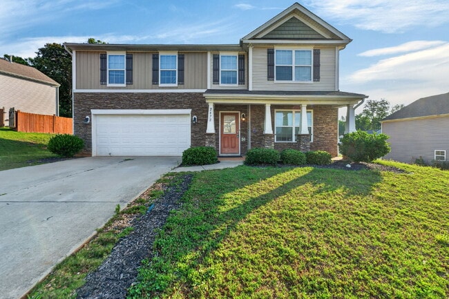 Photo - Expansive 4-bedroom, 3.5-bathroom single-family home boasts 3,150 sq. ft.