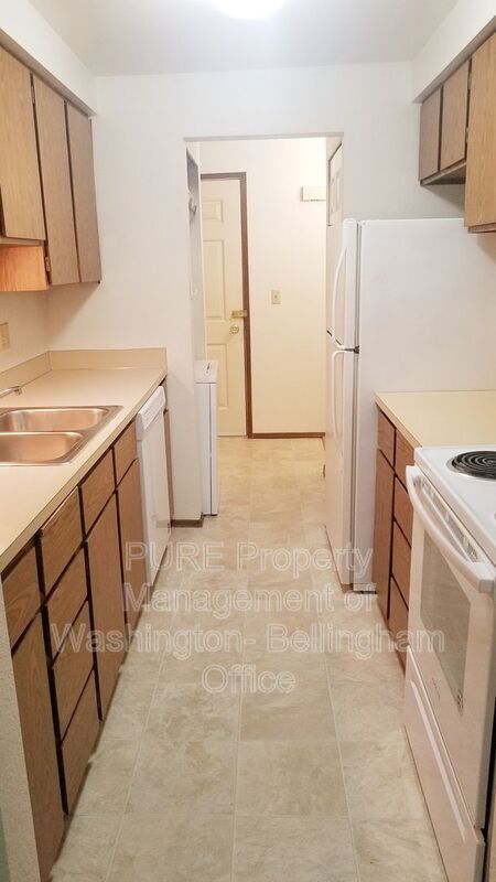 Photo - 320 Elwood Ct